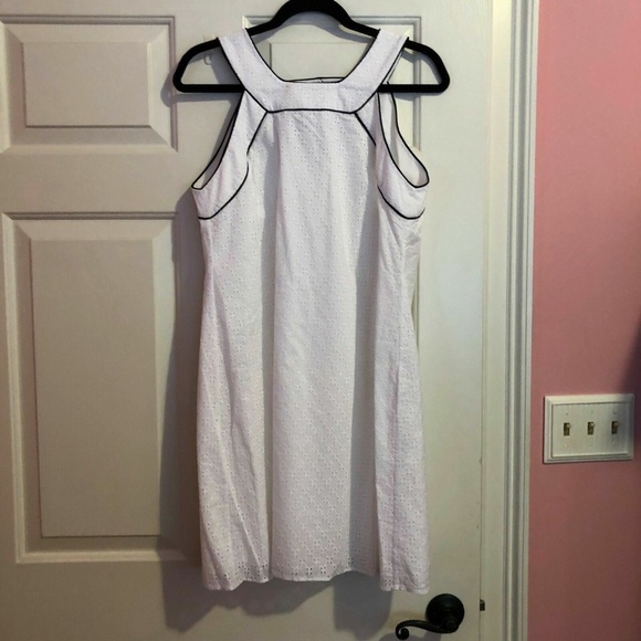 crown & ivy Dresses & Skirts - Crown and Ivy White with Blue Trim Ladies Dress Size 12